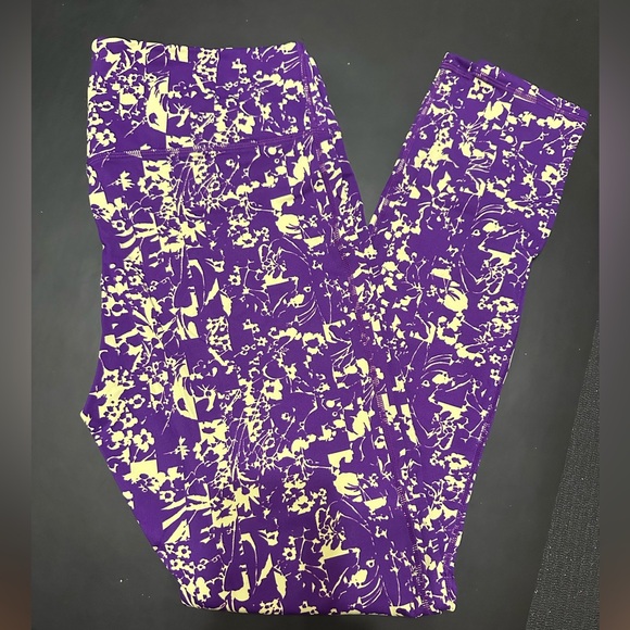 Fabletics Anywhere High Waisted Legging Motion365 purple yellow Floral Breakdown - Picture 1 of 5